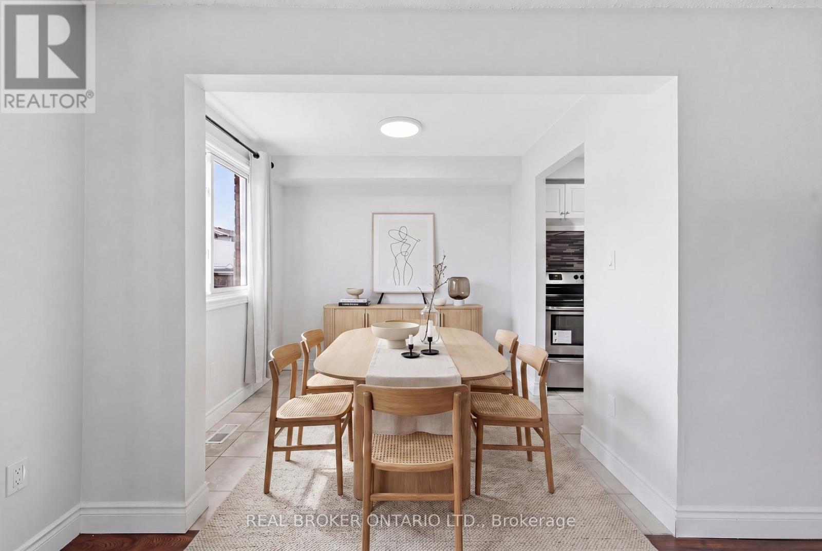 29 - 262 Kenora Avenue, Hamilton, Ontario  L8E 3Y3 - Photo 2 - X13028576