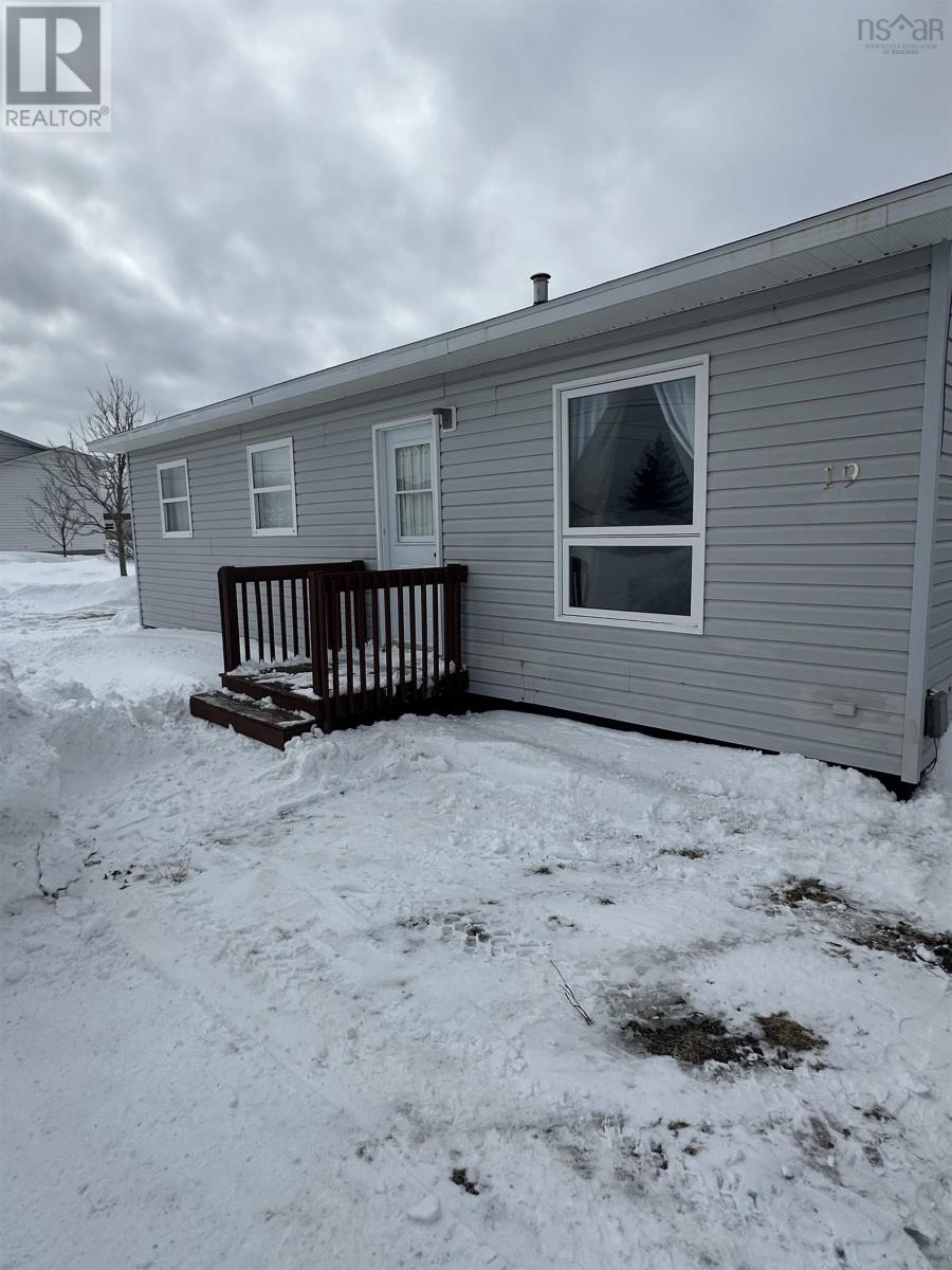 19 Peck Street, Sydney Mines, Nova Scotia
