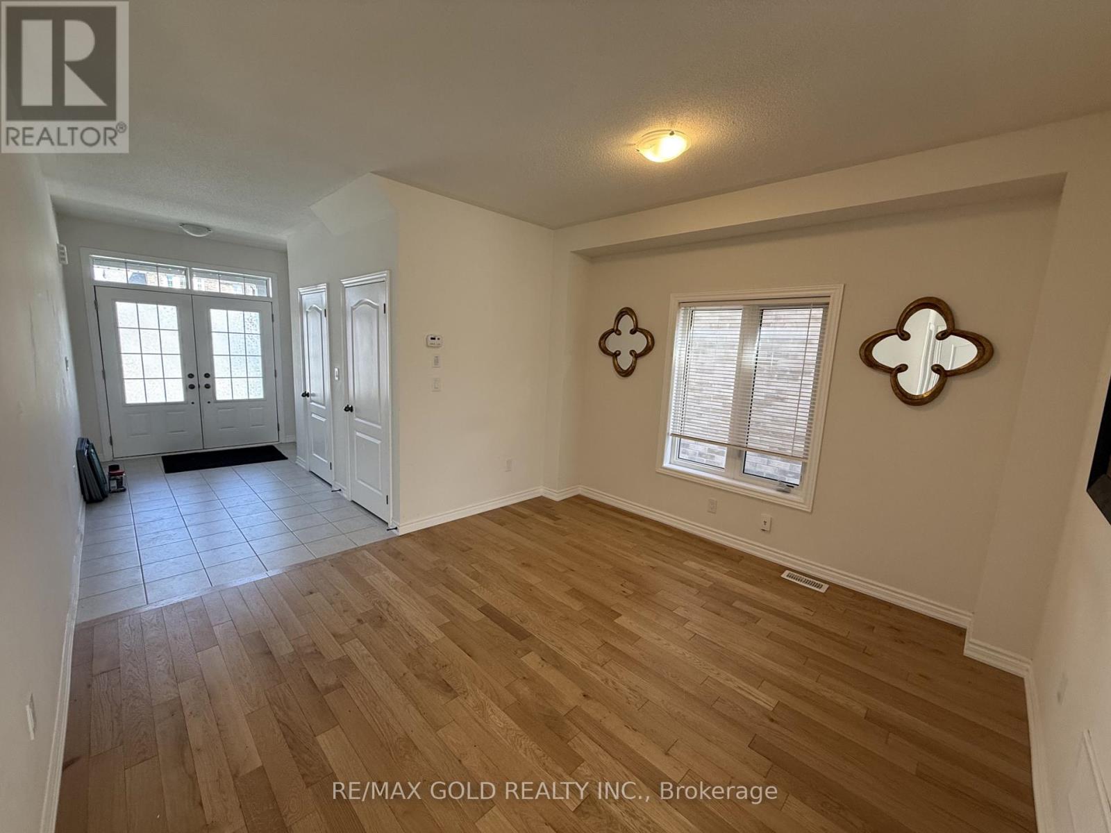 11 Fenn Crescent, New Tecumseth, Ontario  L9R 0X1 - Photo 8 - N13027500