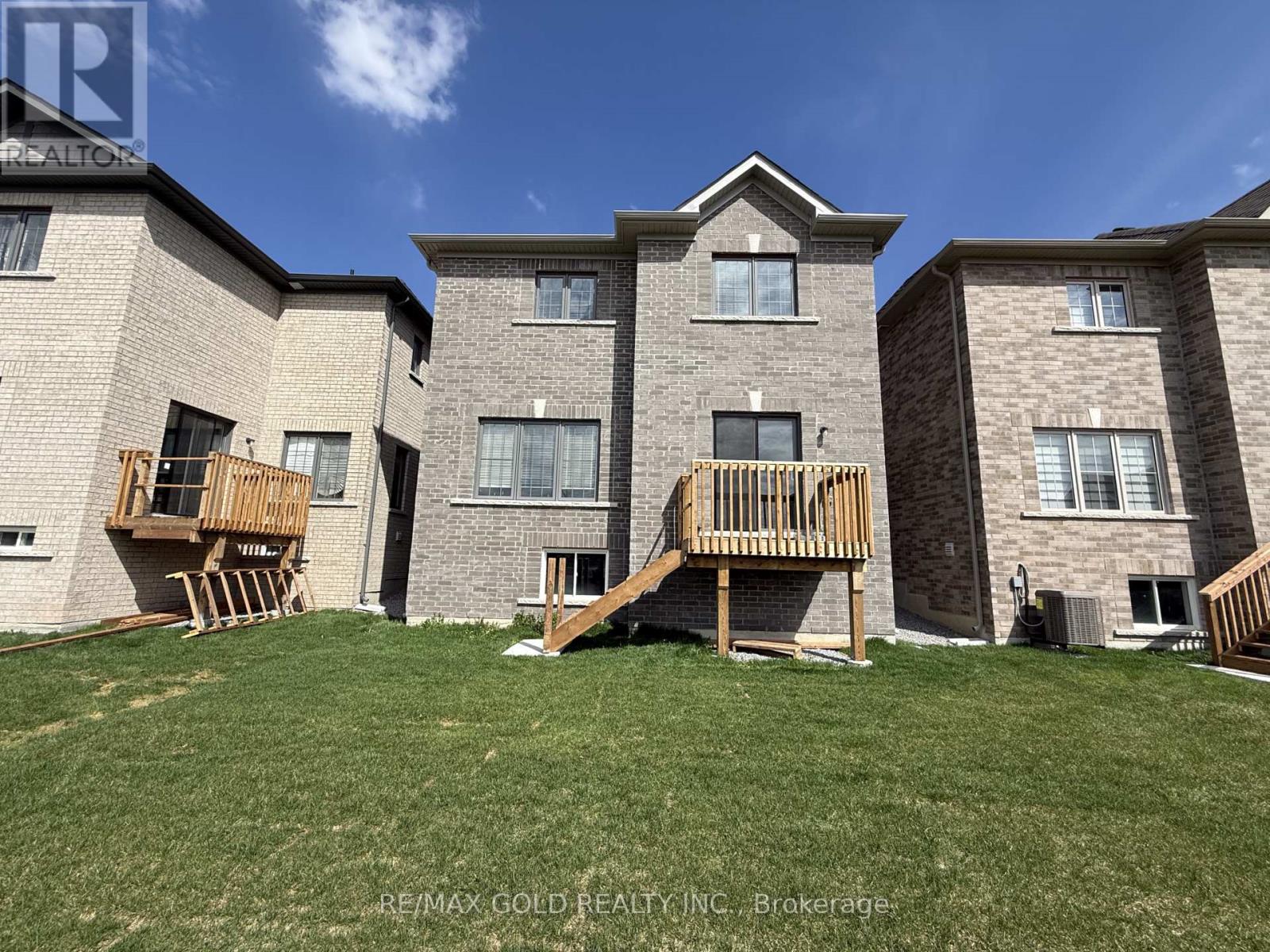 11 Fenn Crescent, New Tecumseth, Ontario  L9R 0X1 - Photo 2 - N13027500