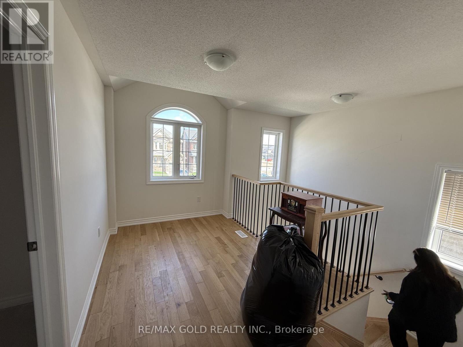 11 Fenn Crescent, New Tecumseth, Ontario  L9R 0X1 - Photo 9 - N13027500