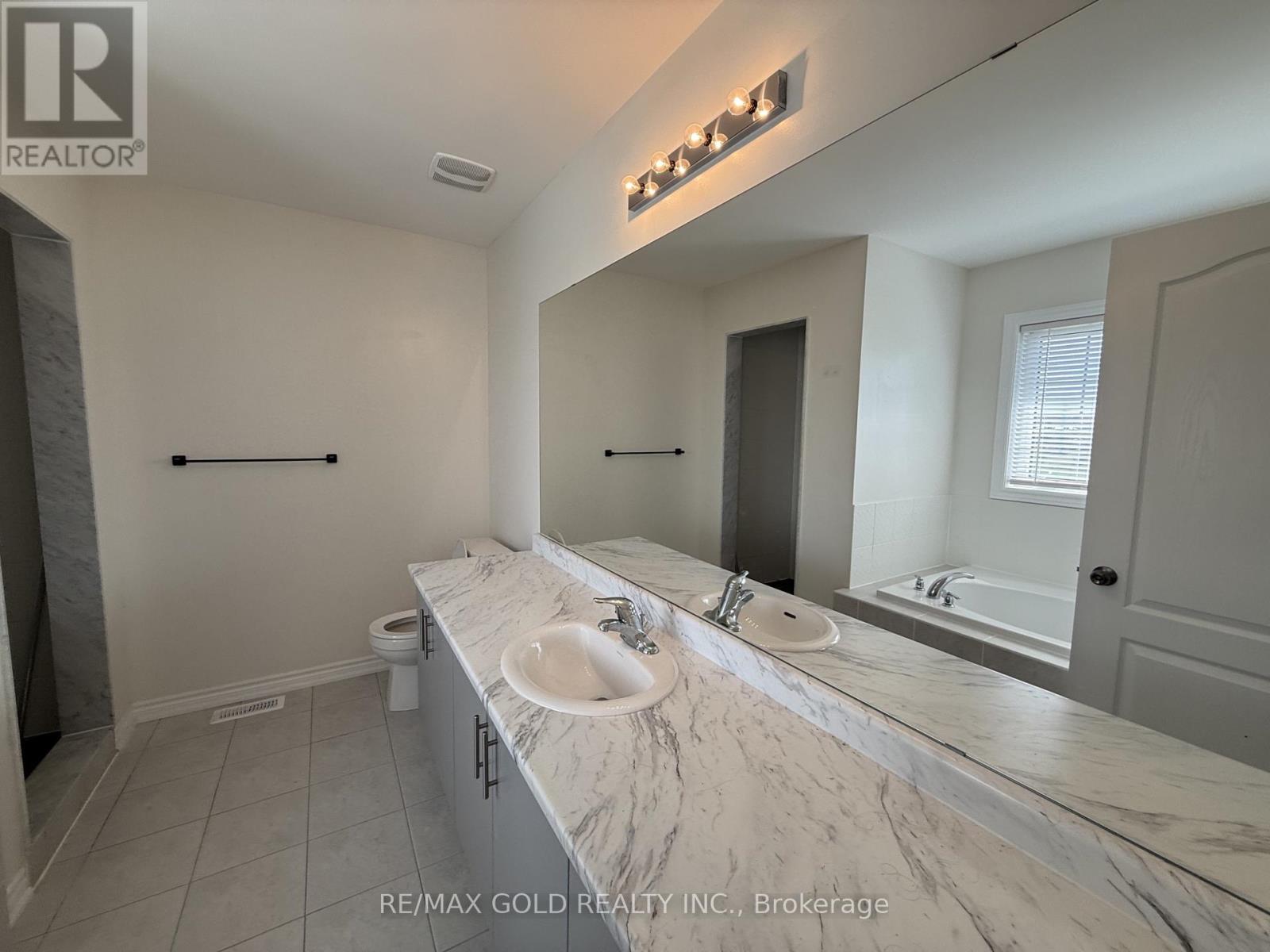 11 Fenn Crescent, New Tecumseth, Ontario  L9R 0X1 - Photo 13 - N13027500