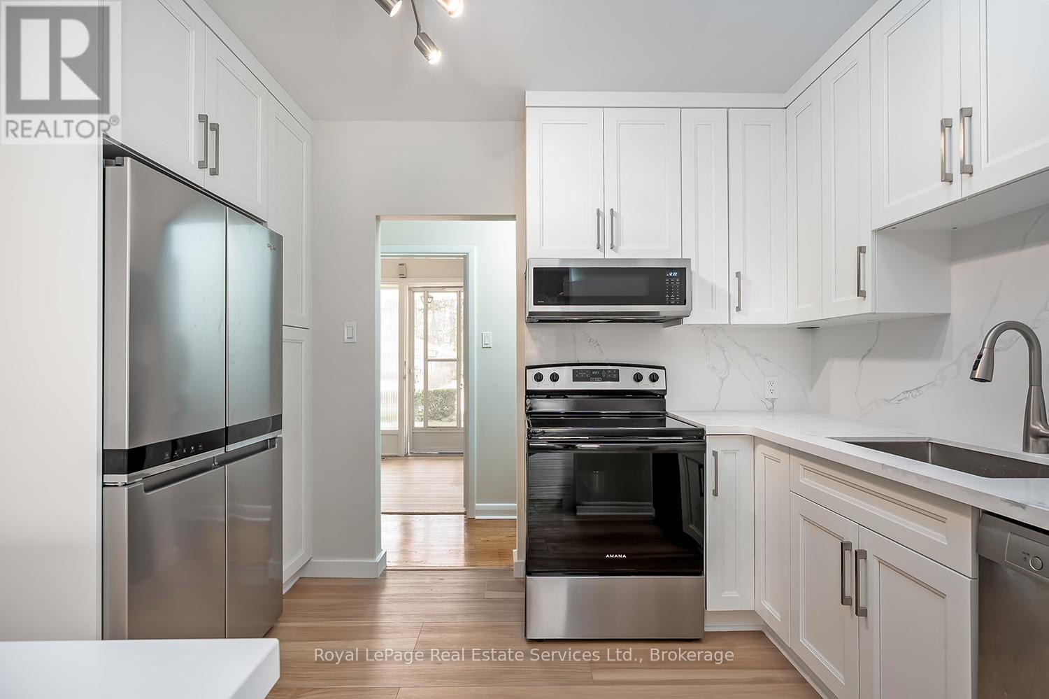 2043 Devon Road, Oakville, Ontario  L6J 2N1 - Photo 16 - W13026482