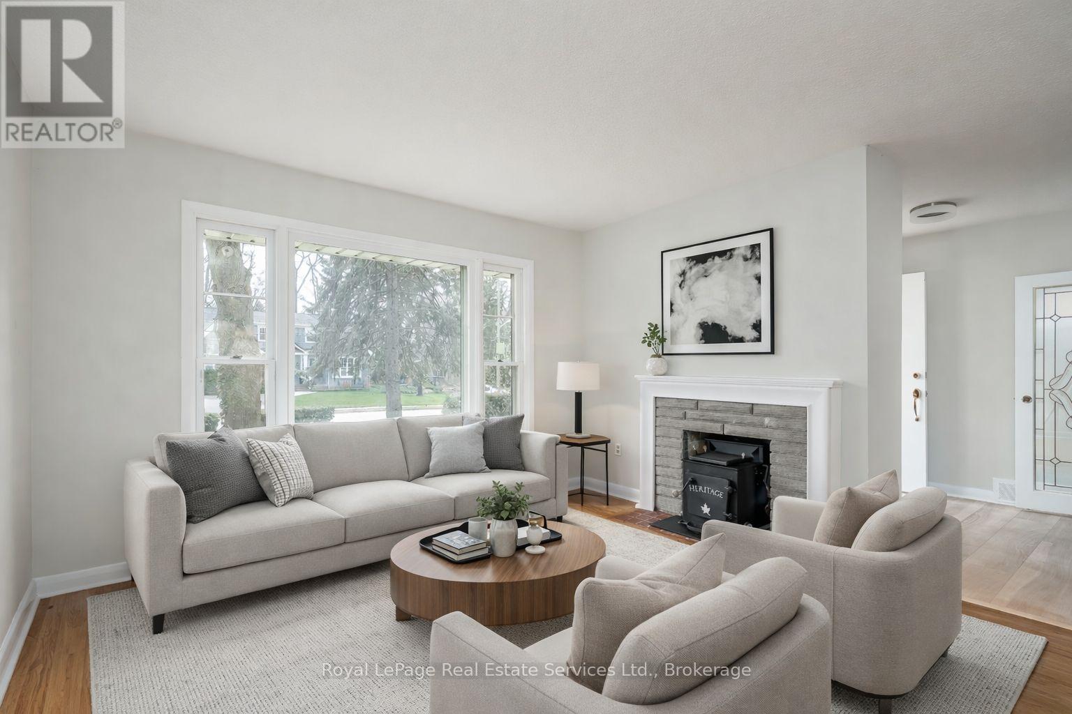 2043 Devon Road, Oakville, Ontario  L6J 2N1 - Photo 7 - W13026482