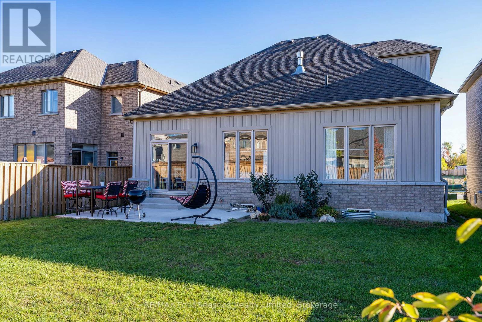 32 Dey Drive, Collingwood, Ontario  L9Y 2P7 - Photo 2 - S13027062