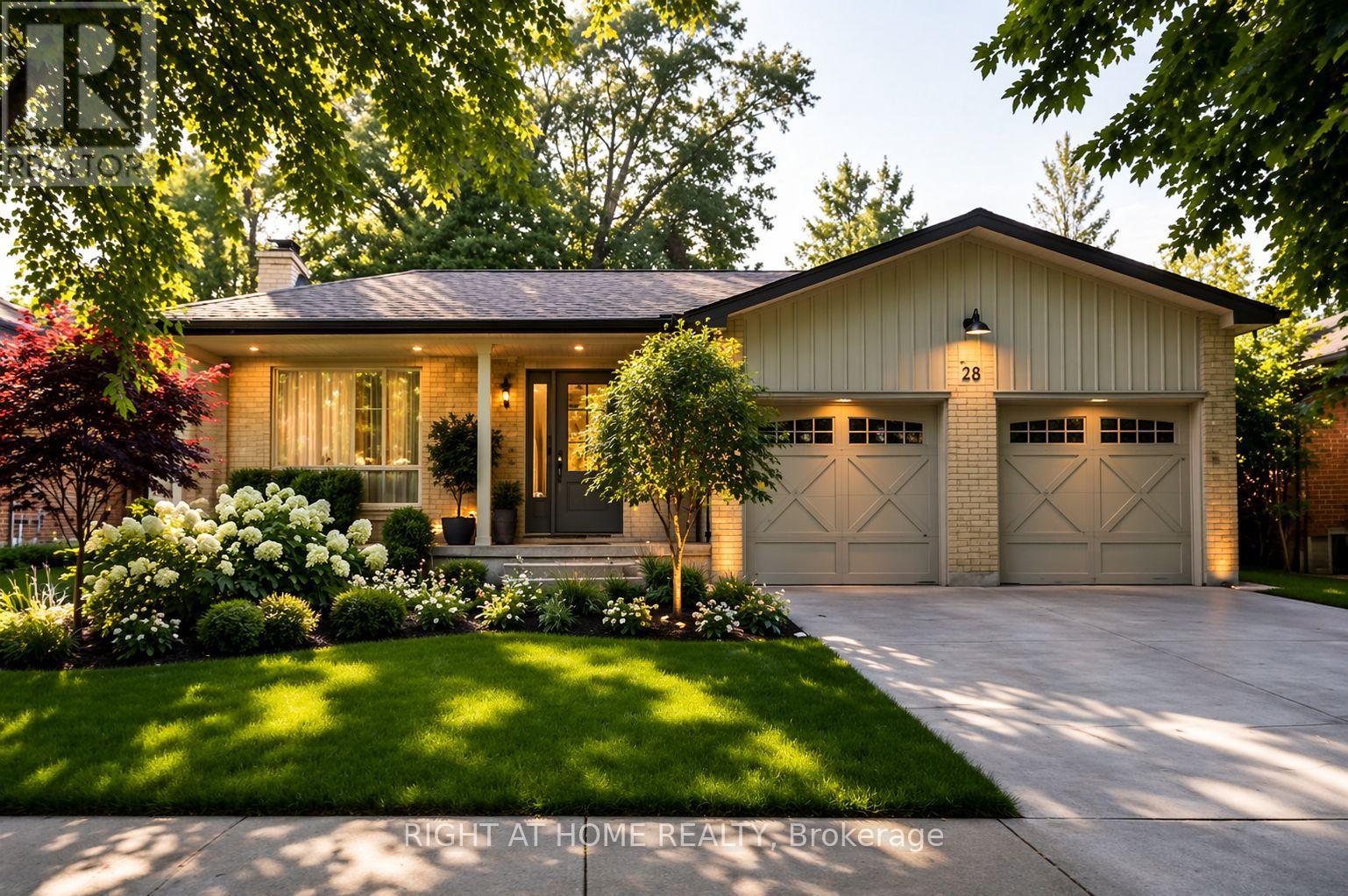 15 FOURSOME CRESCENT, Toronto, Ontario