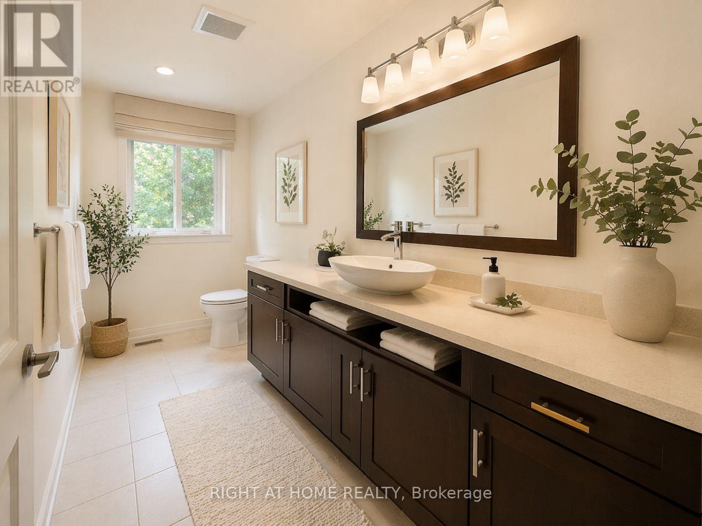 15 Foursome Crescent, Toronto, Ontario  M2P 1W1 - Photo 13 - C13028612