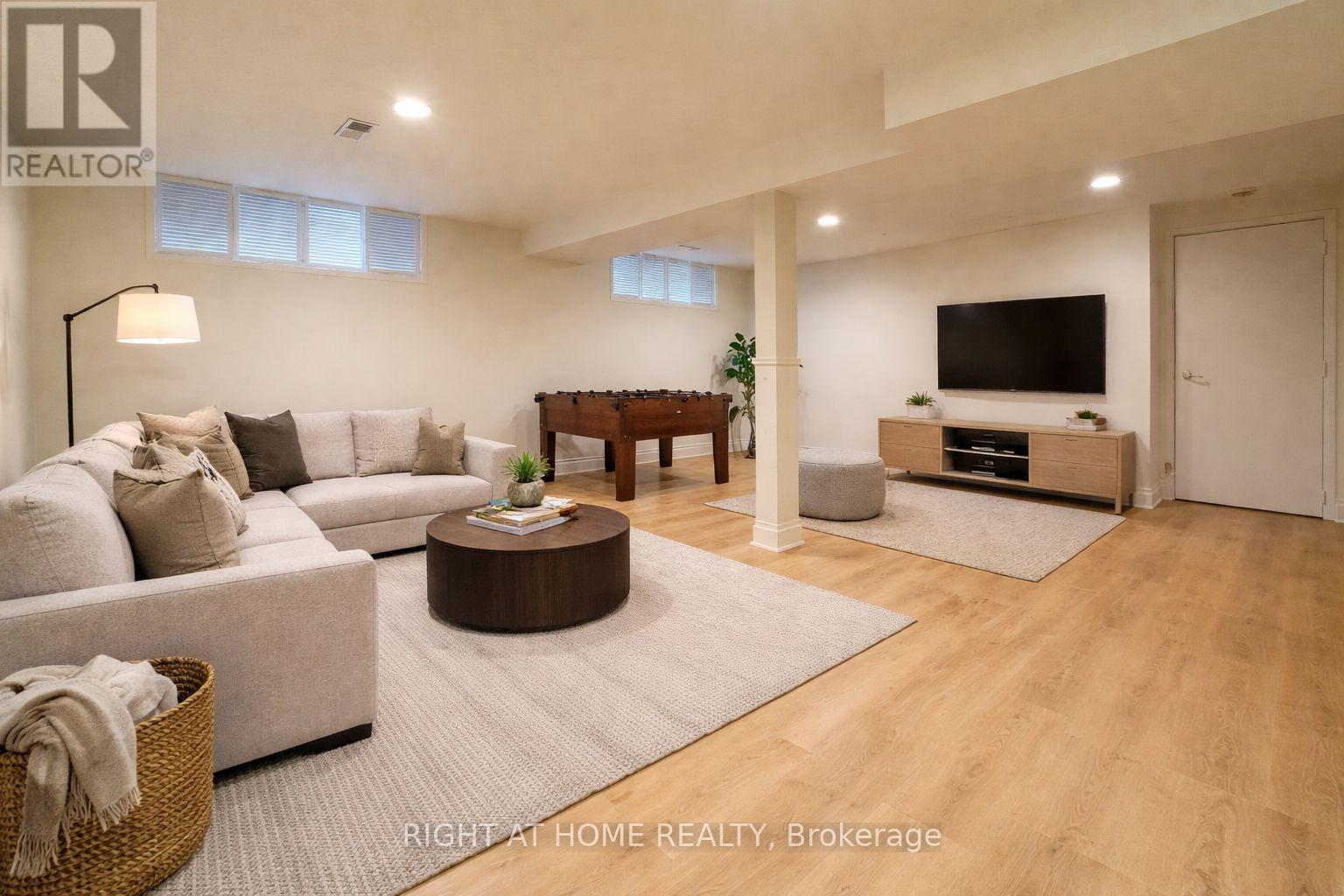 15 Foursome Crescent, Toronto, Ontario  M2P 1W1 - Photo 16 - C13028612