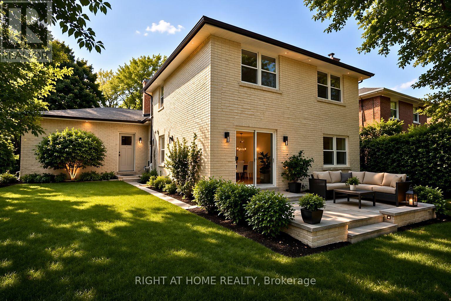 15 Foursome Crescent, Toronto, Ontario  M2P 1W1 - Photo 19 - C13028612