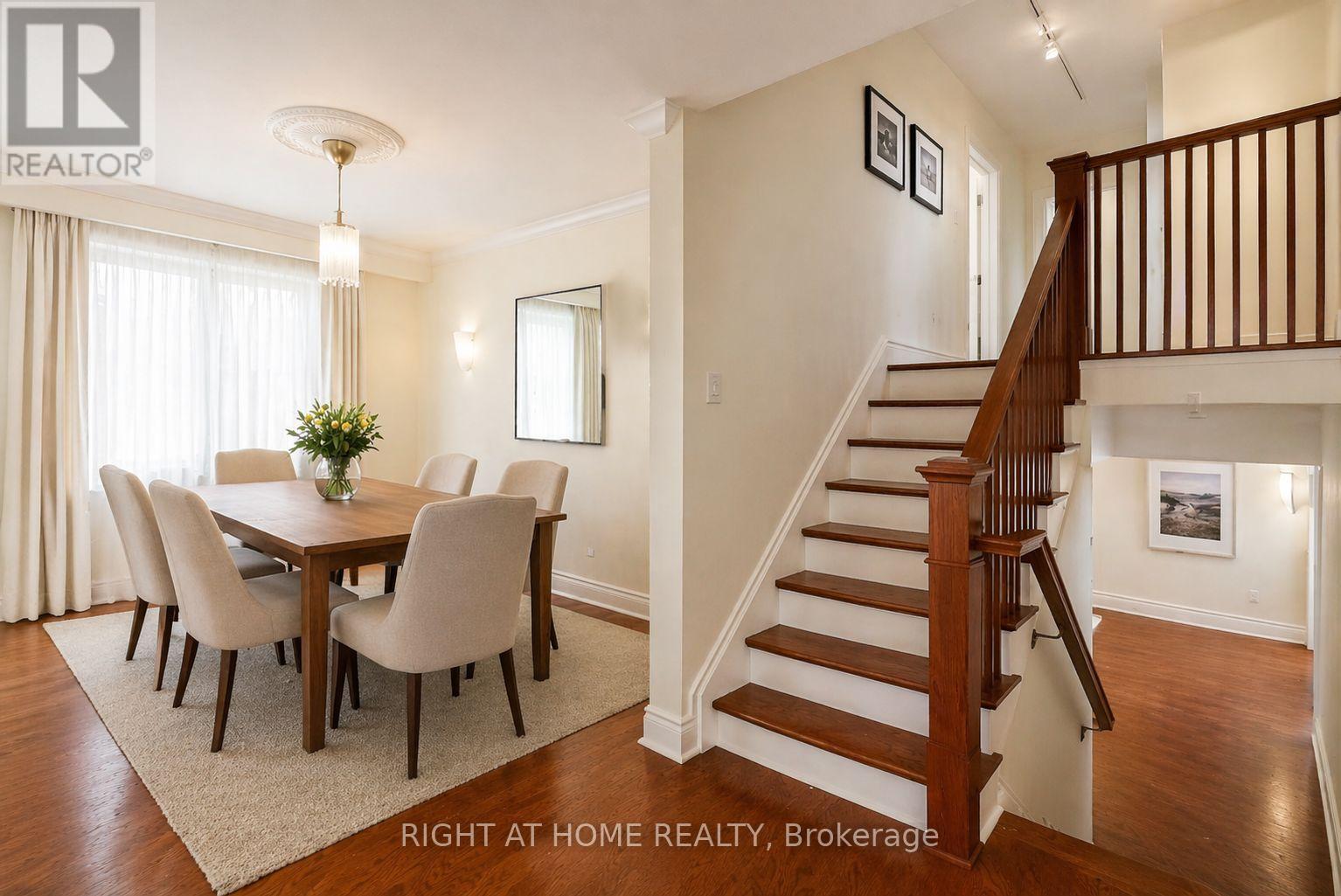 15 Foursome Crescent, Toronto, Ontario  M2P 1W1 - Photo 7 - C13028612