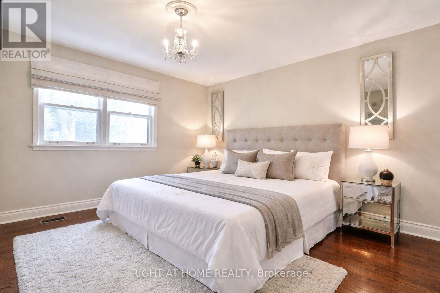 15 Foursome Crescent, Toronto, Ontario  M2P 1W1 - Photo 8 - C13028612