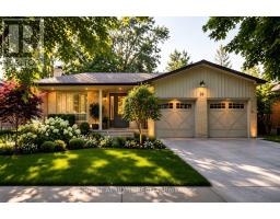 15 FOURSOME CRESCENT, Toronto, Ontario