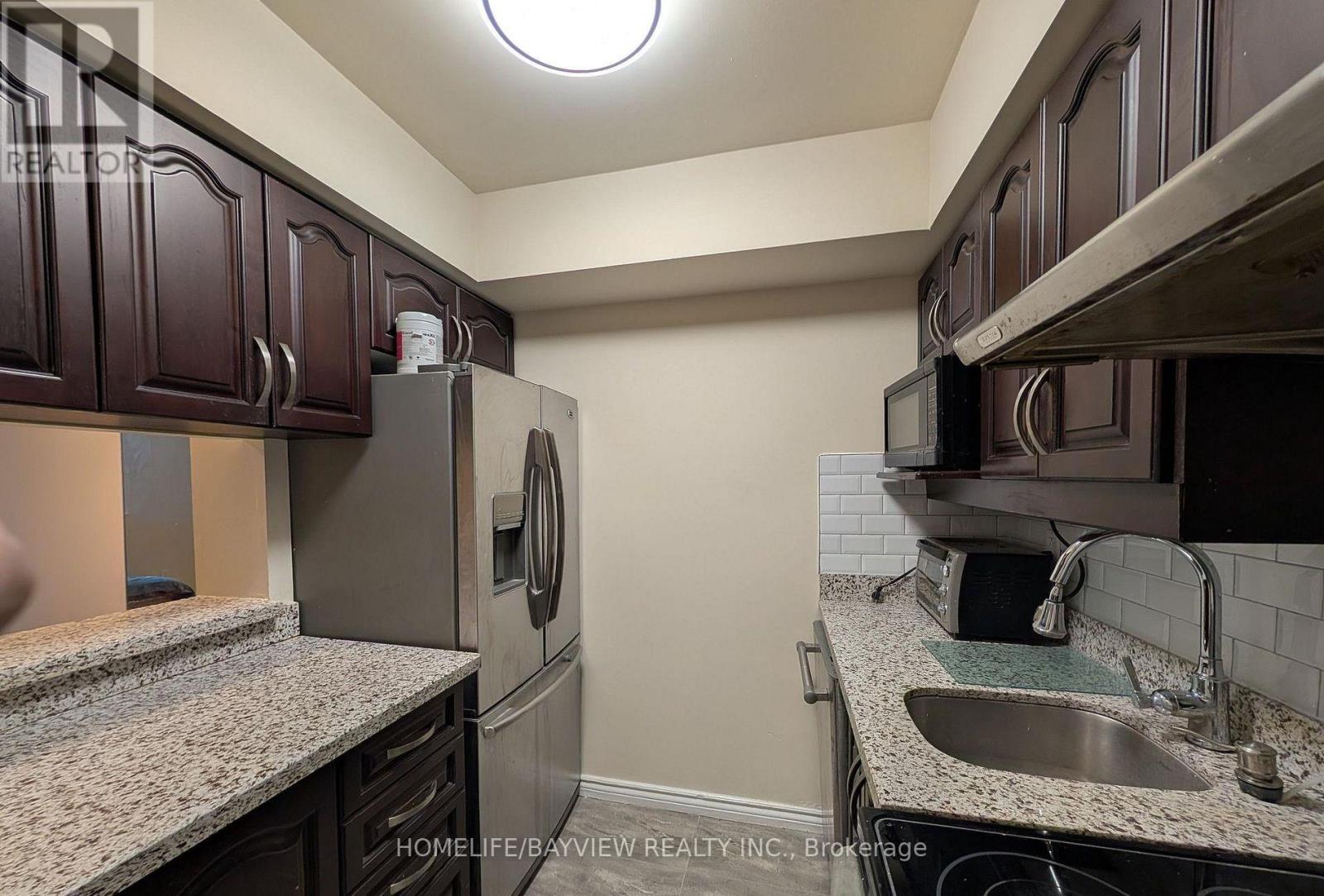 222 - 633 Bay Street, Toronto, Ontario  M5G 2G4 - Photo 16 - C13028662