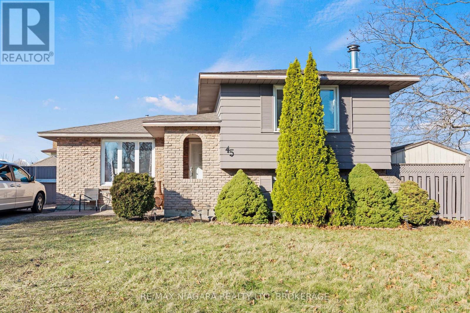 45 SHERMAN DRIVE, St. Catharines, Ontario