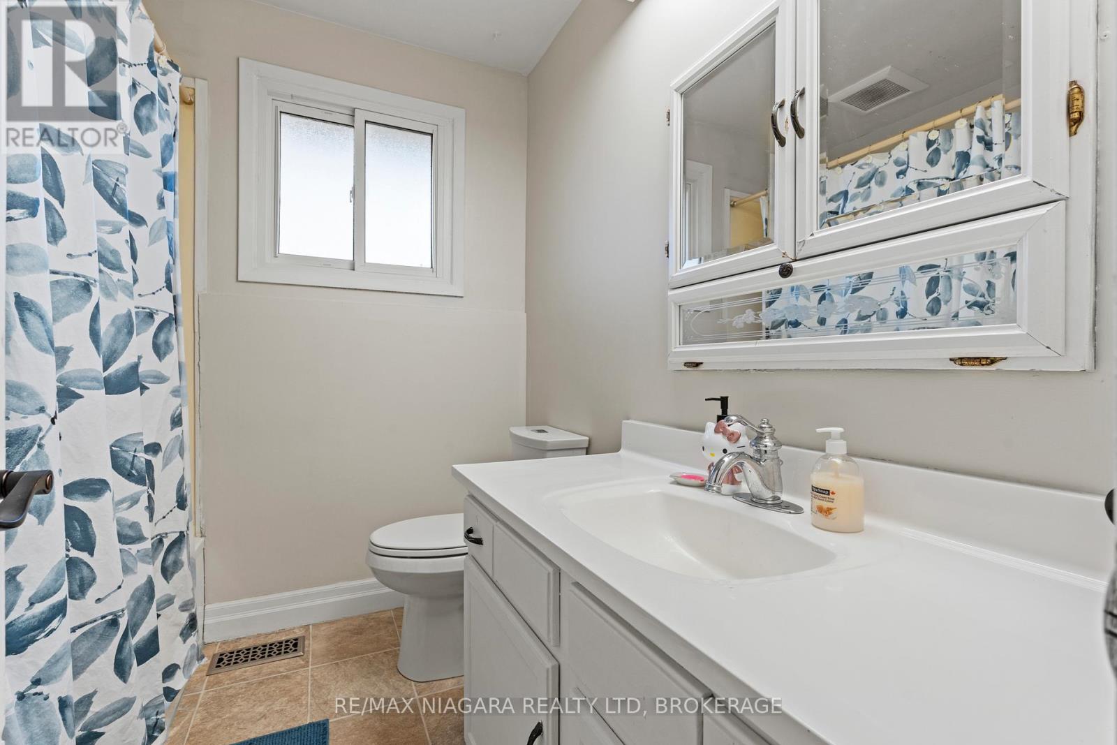 45 Sherman Drive, St. Catharines, Ontario  L2N 2K9 - Photo 11 - X12918994