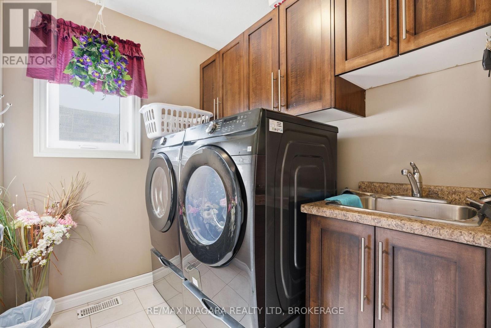 105 Milton Seiler Crescent, Minto, Ontario  N0G 2P0 - Photo 12 - X12922638