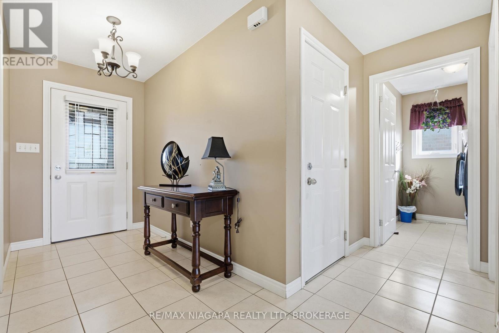 105 Milton Seiler Crescent, Minto, Ontario  N0G 2P0 - Photo 11 - X12922638