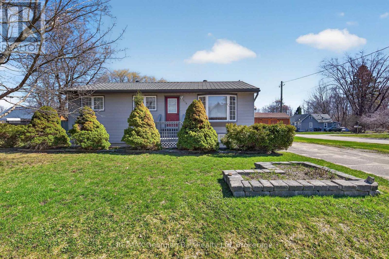 919 EIGHTH AVENUE, Tay, Ontario