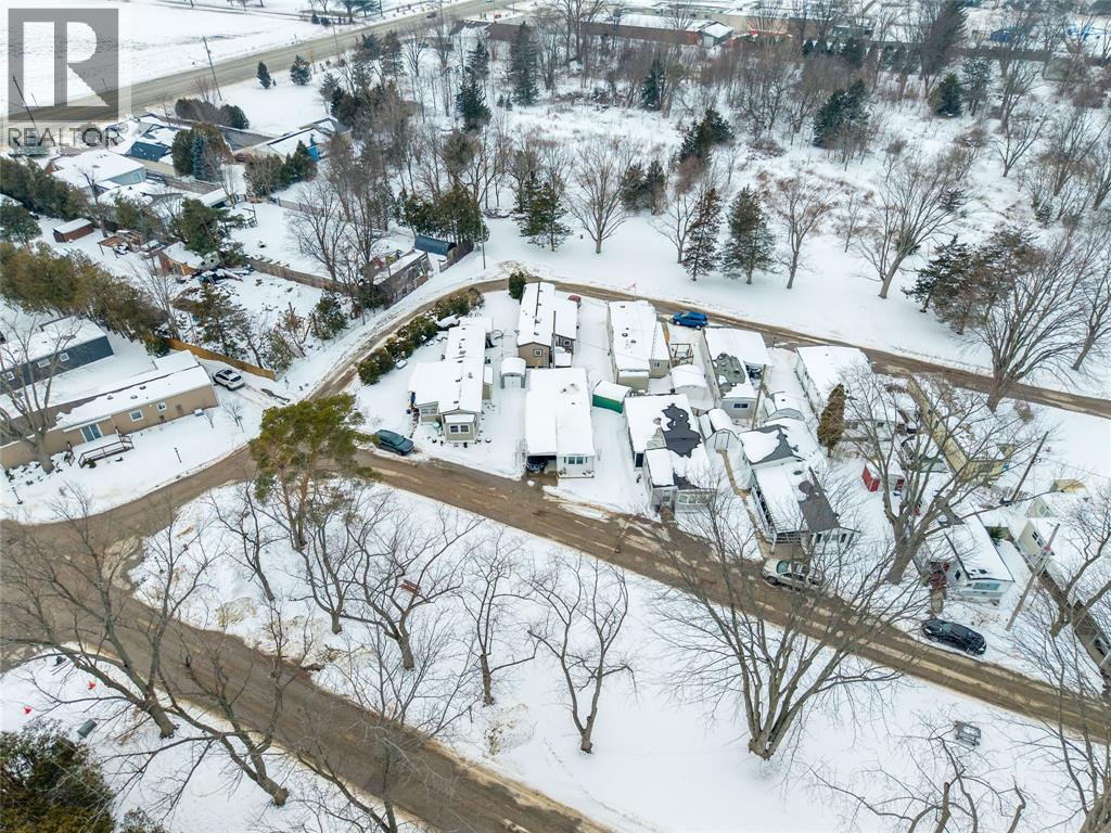1940 London Line Unit# 31, Sarnia, Ontario  N7W 1B5 - Photo 23 - 26008837