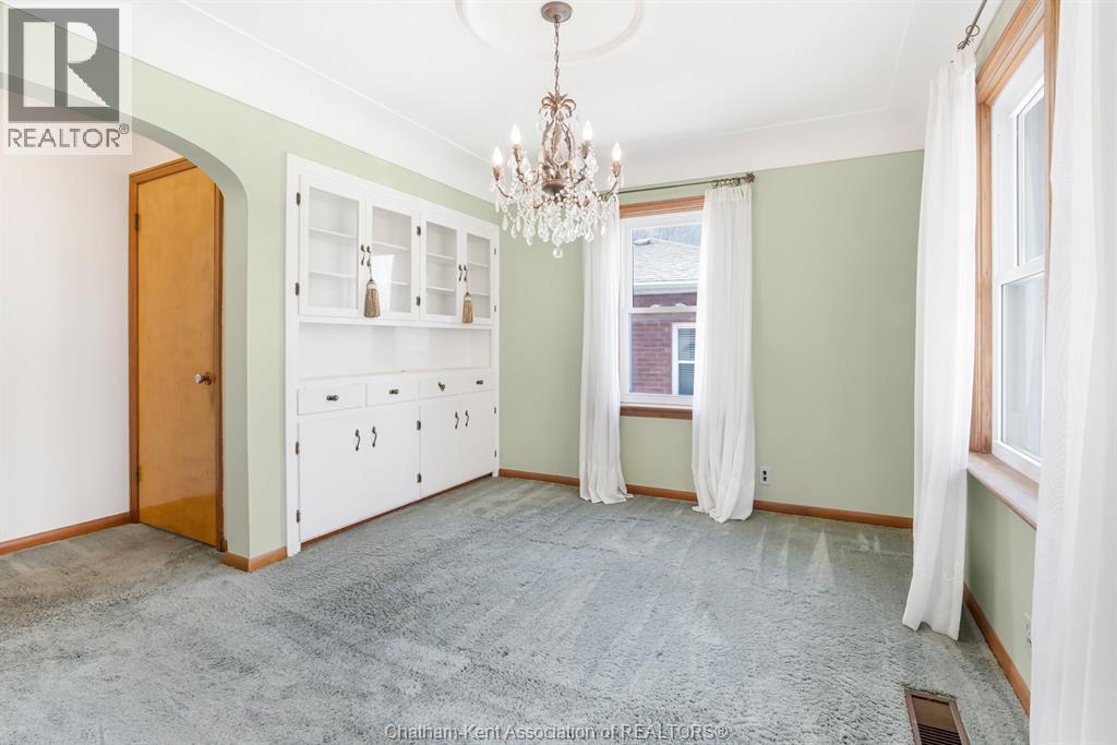 120 Churchill Street, Chatham, Ontario  N7L 3T5 - Photo 3 - 26008742