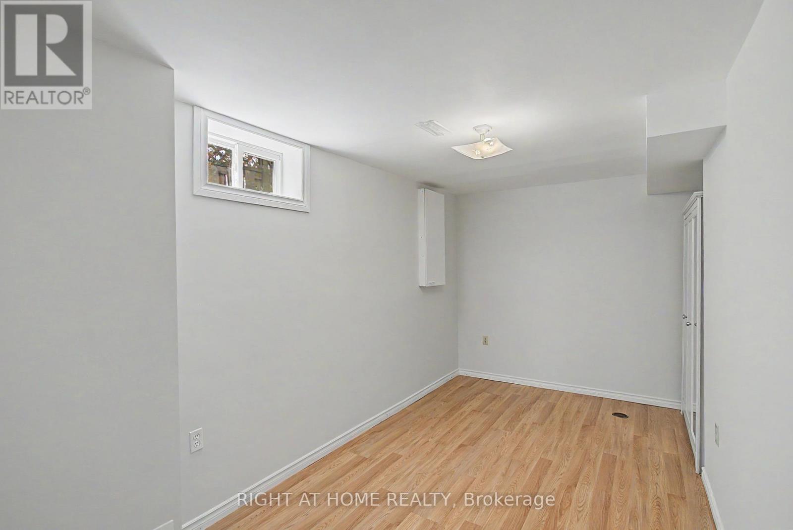 71 Avenue Road, Richmond Hill, Ontario  L4C 9N6 - Photo 34 - N13028618