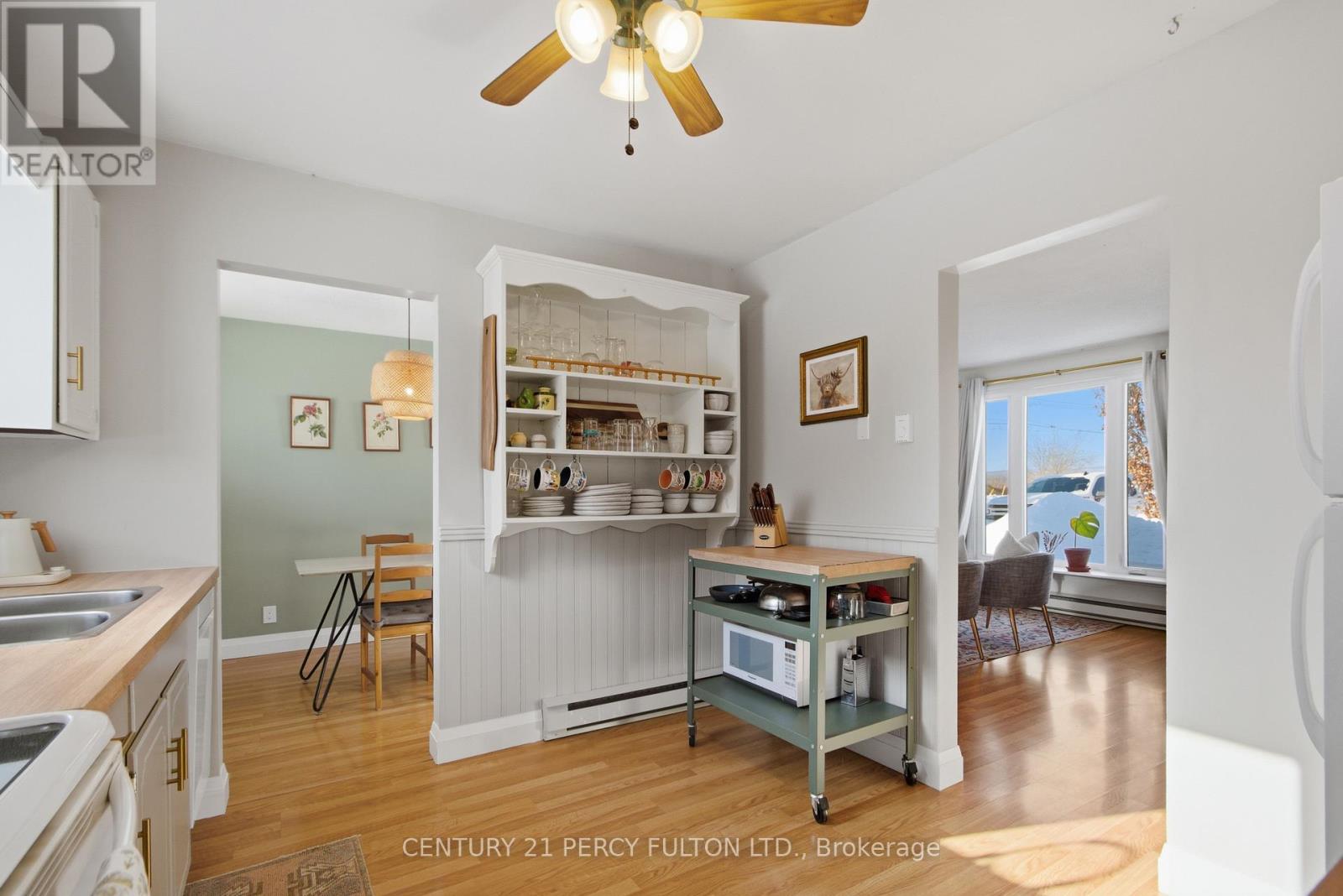 1 Peter Street, Quinte West, Ontario  K8V 6G6 - Photo 8 - X12775300