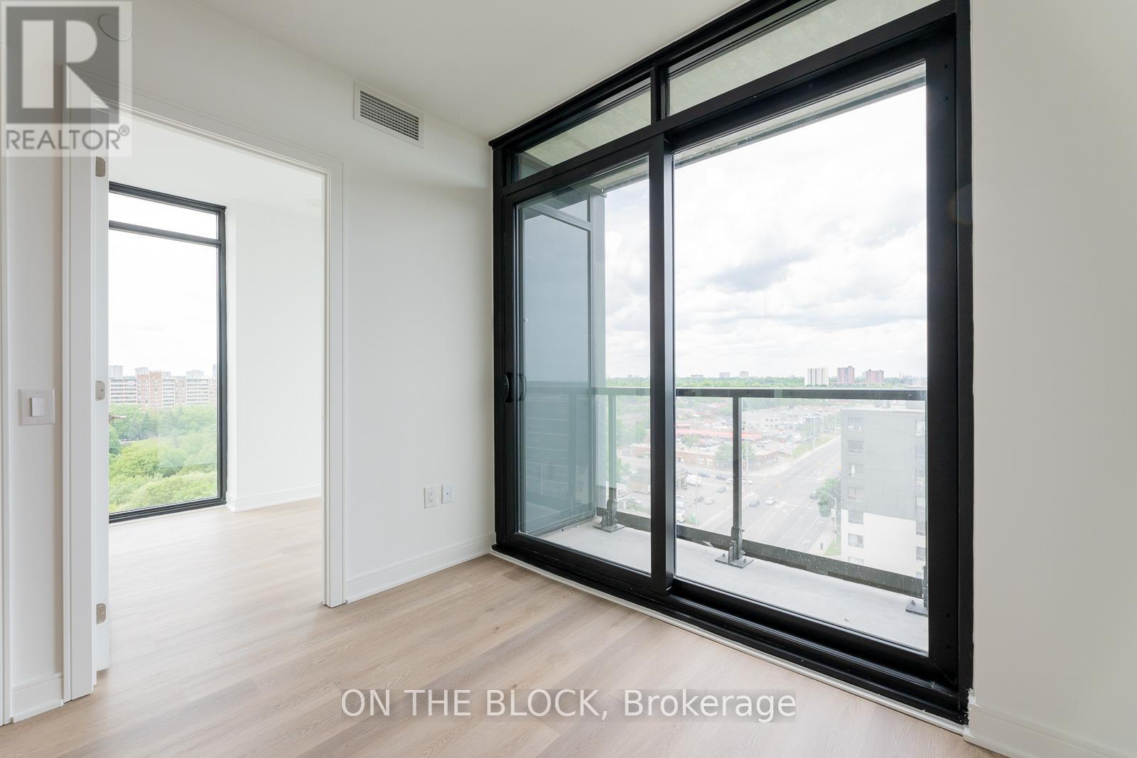 1204 - 86 Dundas Street E, Mississauga, Ontario  L5A 1W4 - Photo 9 - W13028628