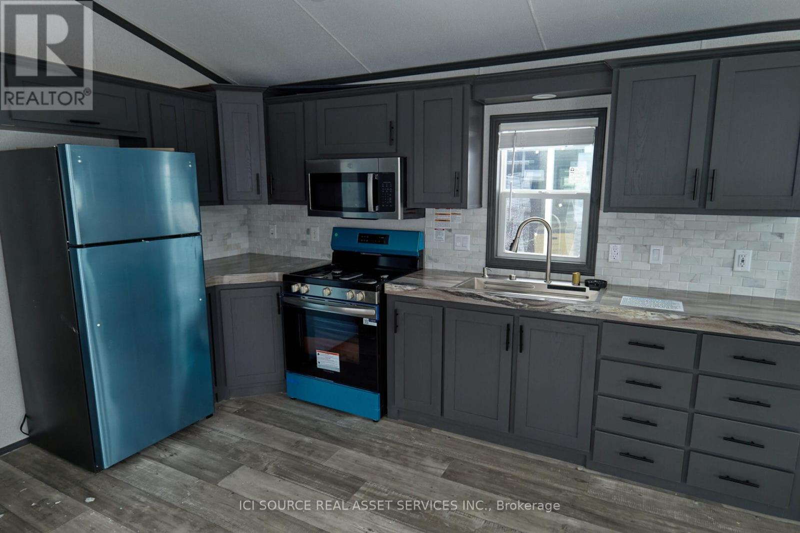 Redwd - 1082 Shamrock Marina Road, Gravenhurst, Ontario  P0E 1N0 - Photo 5 - X13028600