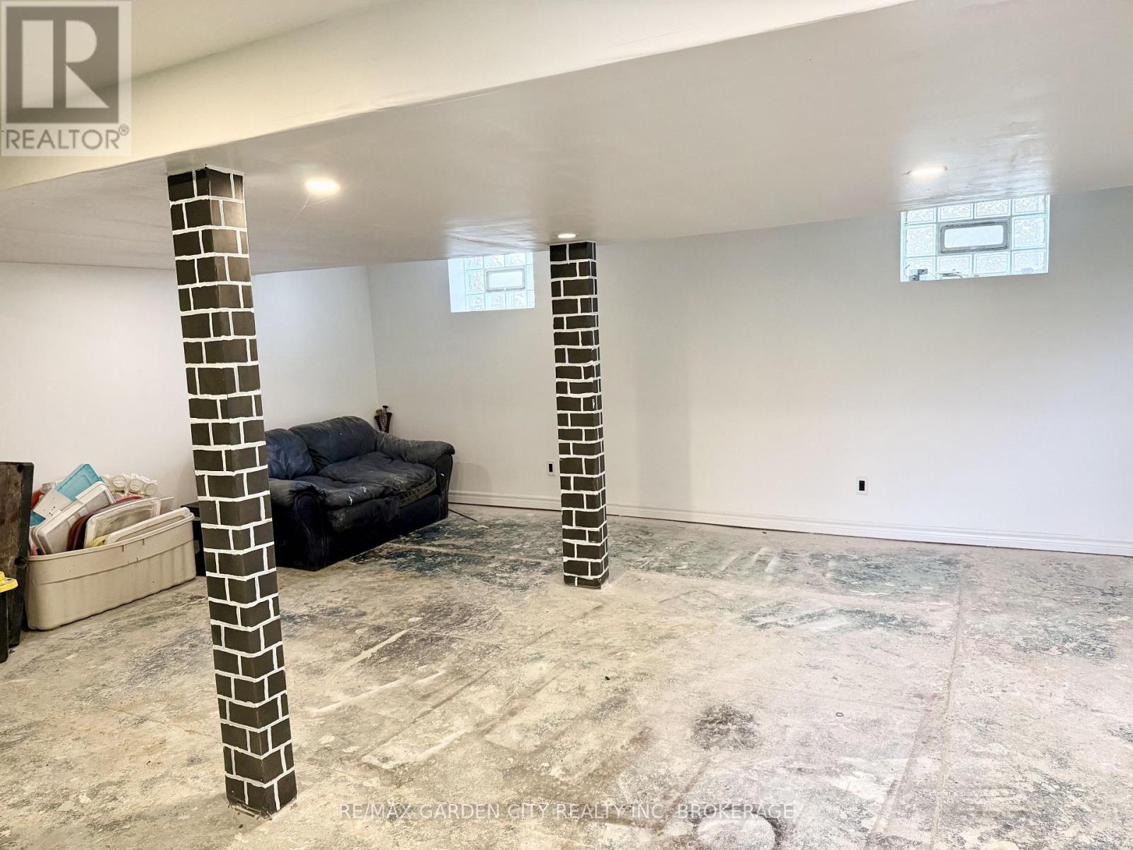 13 Rockwood Avenue, St. Catharines, Ontario  L2P 1E4 - Photo 20 - X12820832