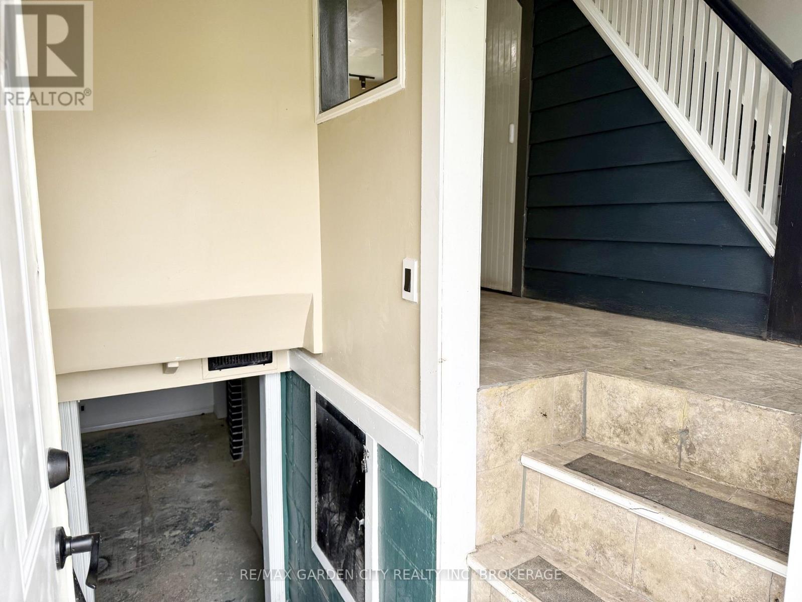 13 Rockwood Avenue, St. Catharines, Ontario  L2P 1E4 - Photo 19 - X12820832