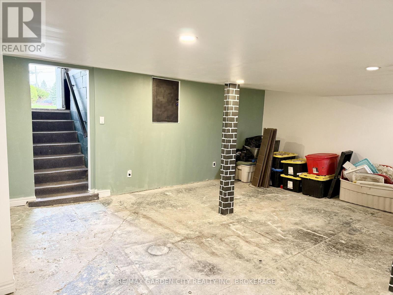 13 Rockwood Avenue, St. Catharines, Ontario  L2P 1E4 - Photo 21 - X12820832