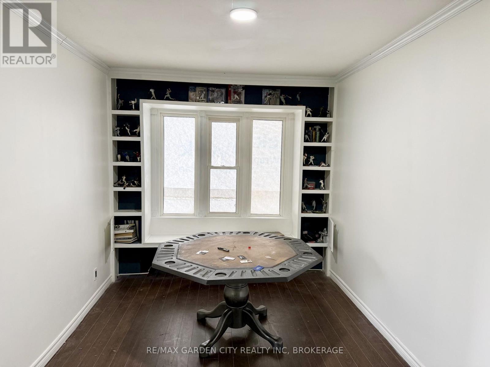 13 Rockwood Avenue, St. Catharines, Ontario  L2P 1E4 - Photo 8 - X12820832