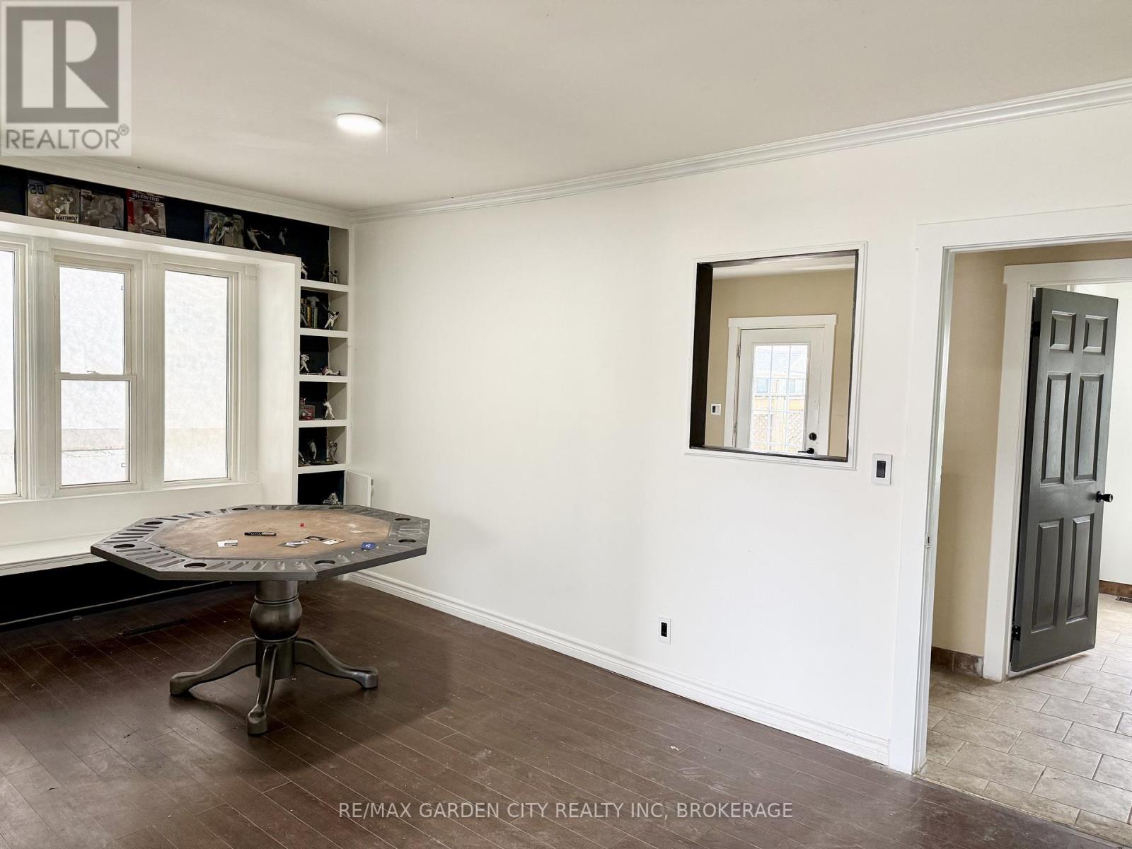 13 Rockwood Avenue, St. Catharines, Ontario  L2P 1E4 - Photo 7 - X12820832