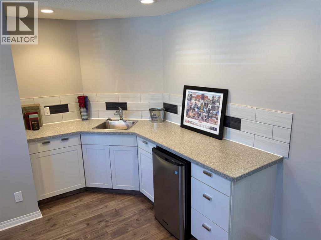 532 Sunridge Crescent W, Lethbridge, Alberta  T1J 0T1 - Photo 28 - A2303504