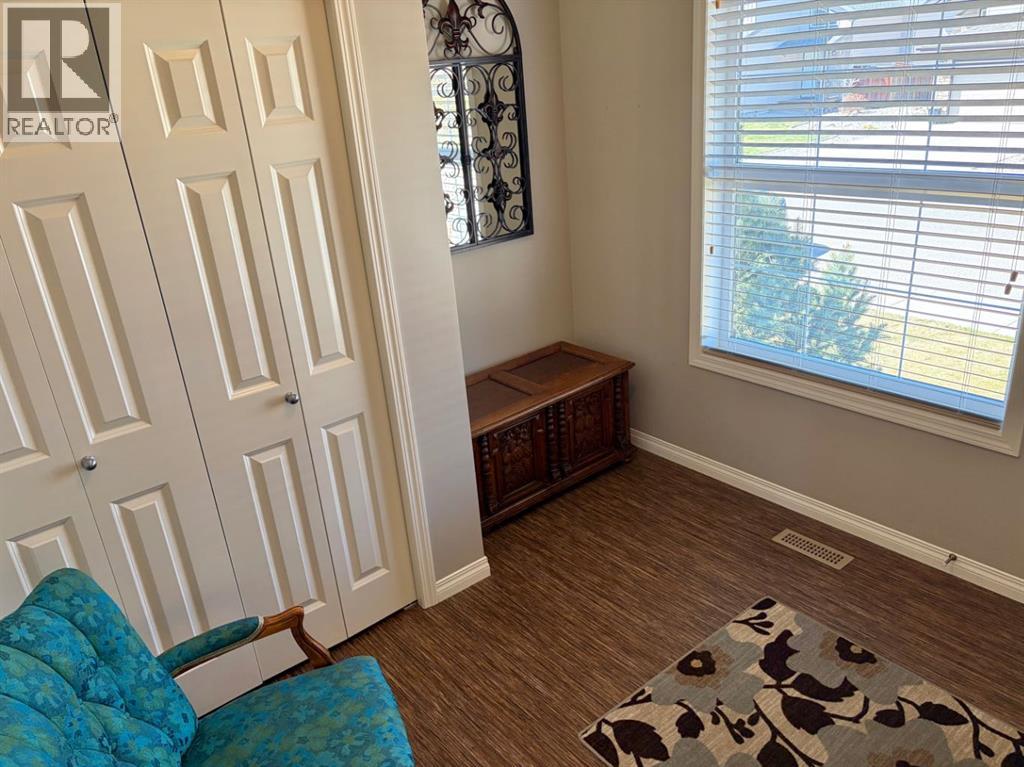 532 Sunridge Crescent W, Lethbridge, Alberta  T1J 0T1 - Photo 12 - A2303504