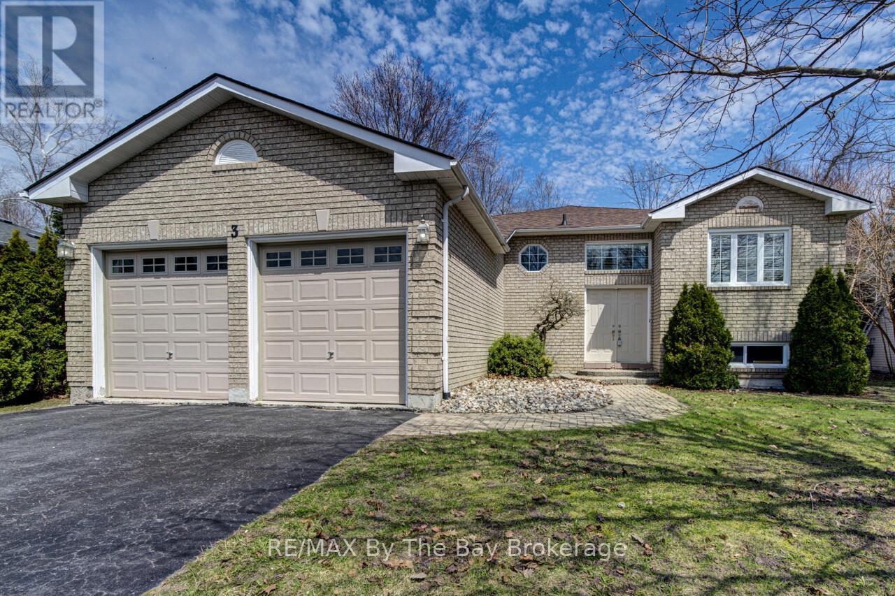 3 Evergreen Crescent, Wasaga Beach, Ontario  L9Z 1B6 - Photo 2 - S13021870