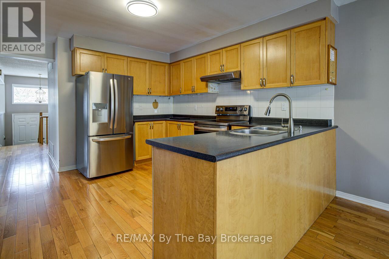 3 Evergreen Crescent, Wasaga Beach, Ontario  L9Z 1B6 - Photo 13 - S13021870