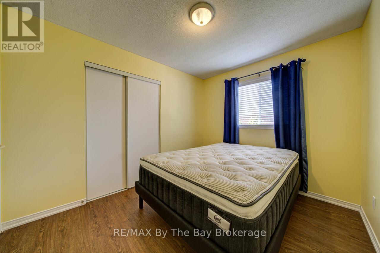 3 Evergreen Crescent, Wasaga Beach, Ontario  L9Z 1B6 - Photo 22 - S13021870