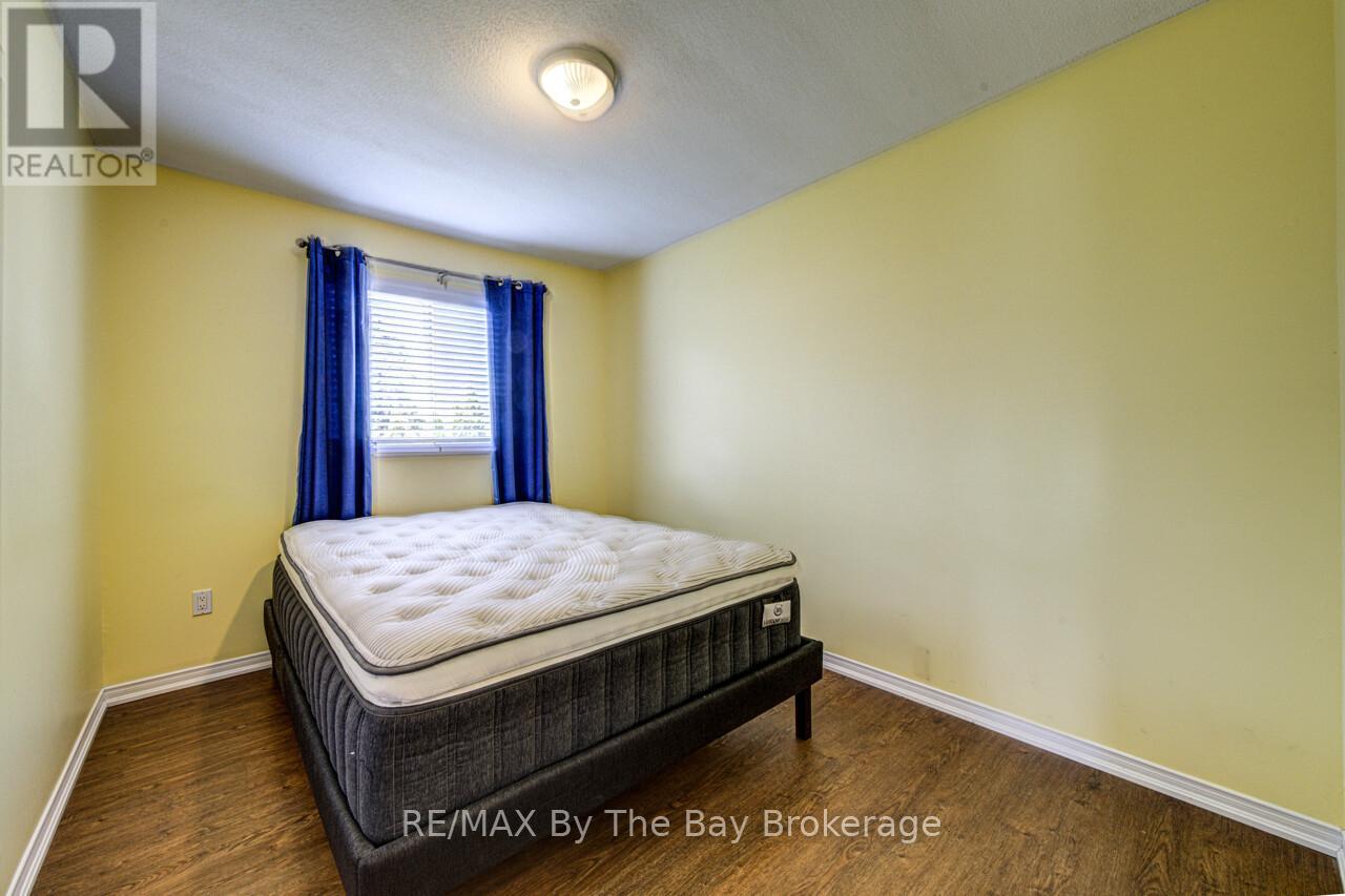 3 Evergreen Crescent, Wasaga Beach, Ontario  L9Z 1B6 - Photo 21 - S13021870