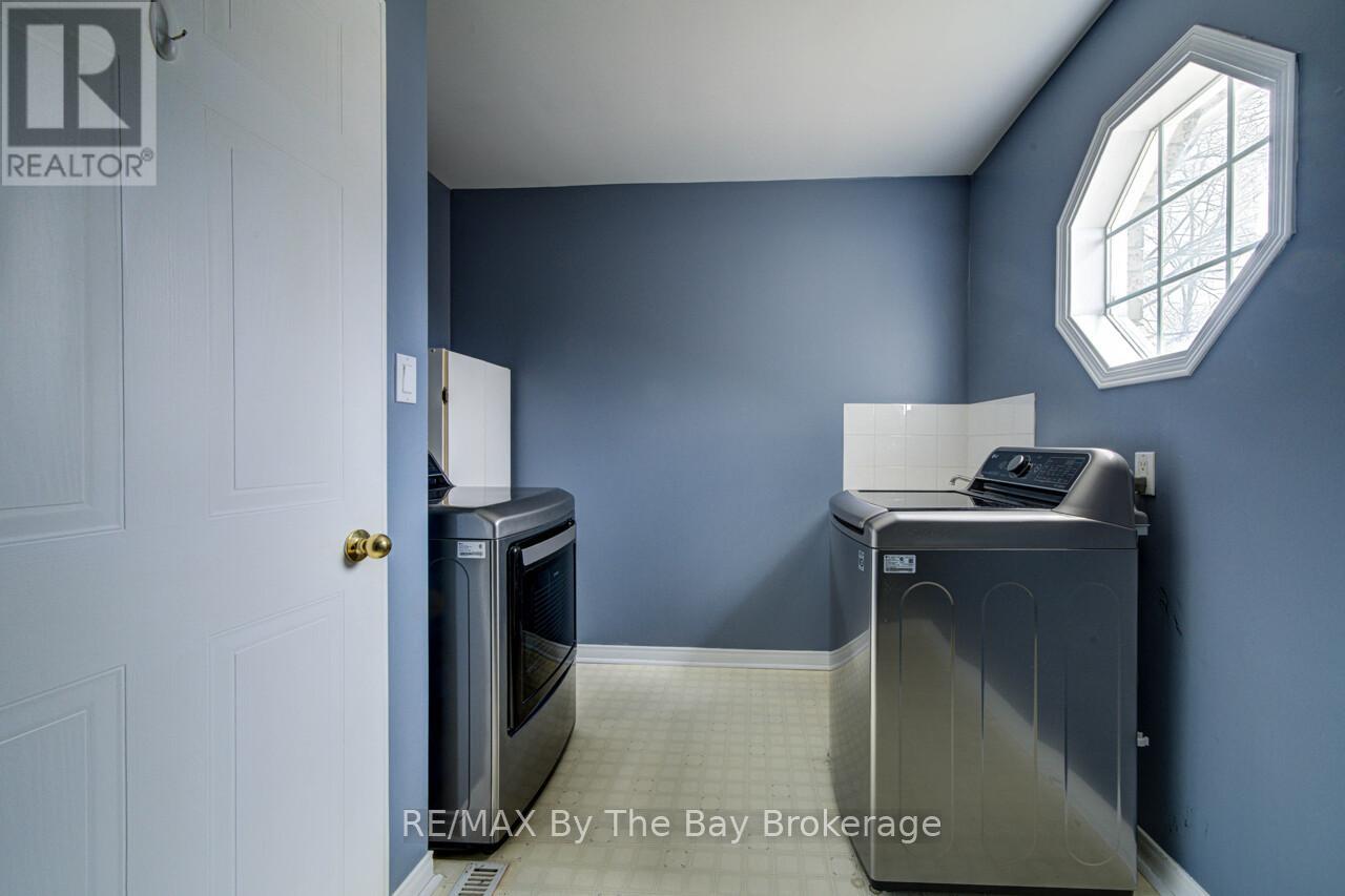 3 Evergreen Crescent, Wasaga Beach, Ontario  L9Z 1B6 - Photo 28 - S13021870