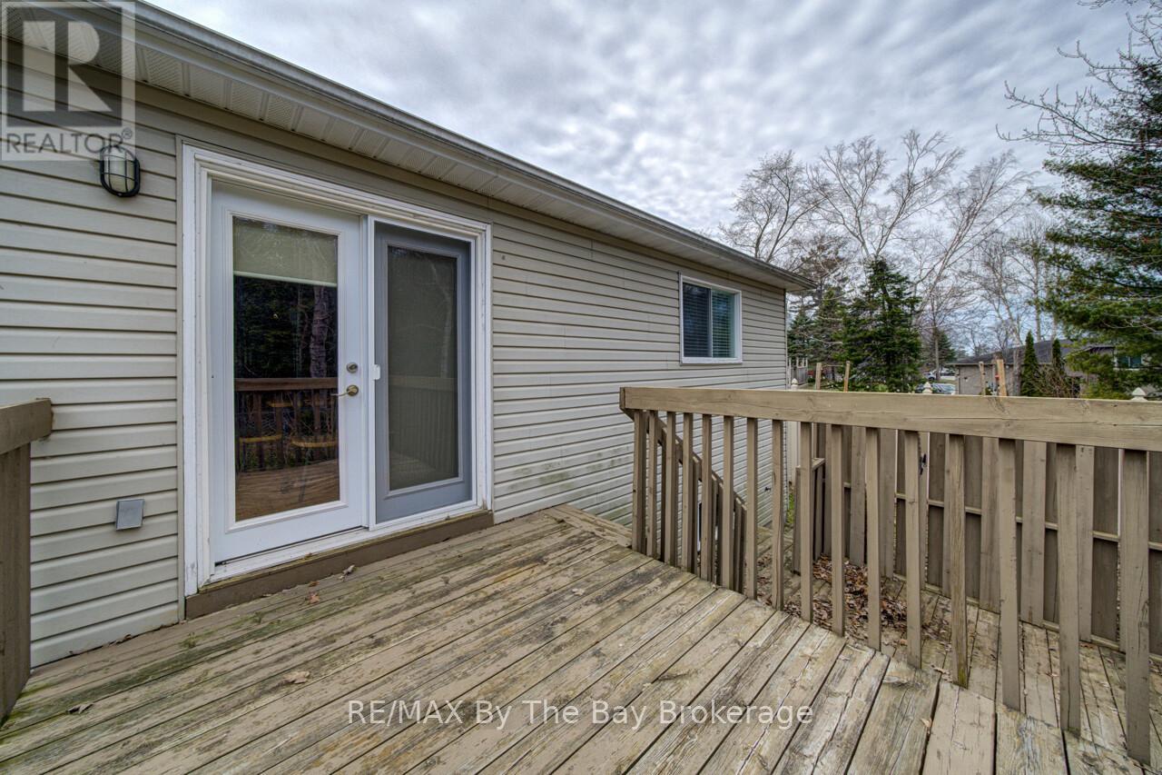 3 Evergreen Crescent, Wasaga Beach, Ontario  L9Z 1B6 - Photo 36 - S13021870