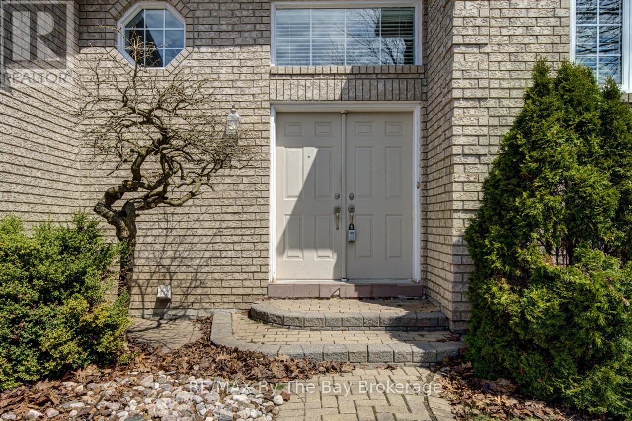 3 Evergreen Crescent, Wasaga Beach, Ontario  L9Z 1B6 - Photo 3 - S13021870