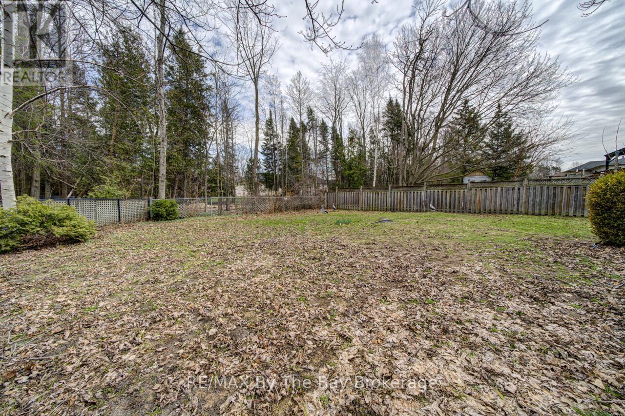 3 Evergreen Crescent, Wasaga Beach, Ontario  L9Z 1B6 - Photo 41 - S13021870