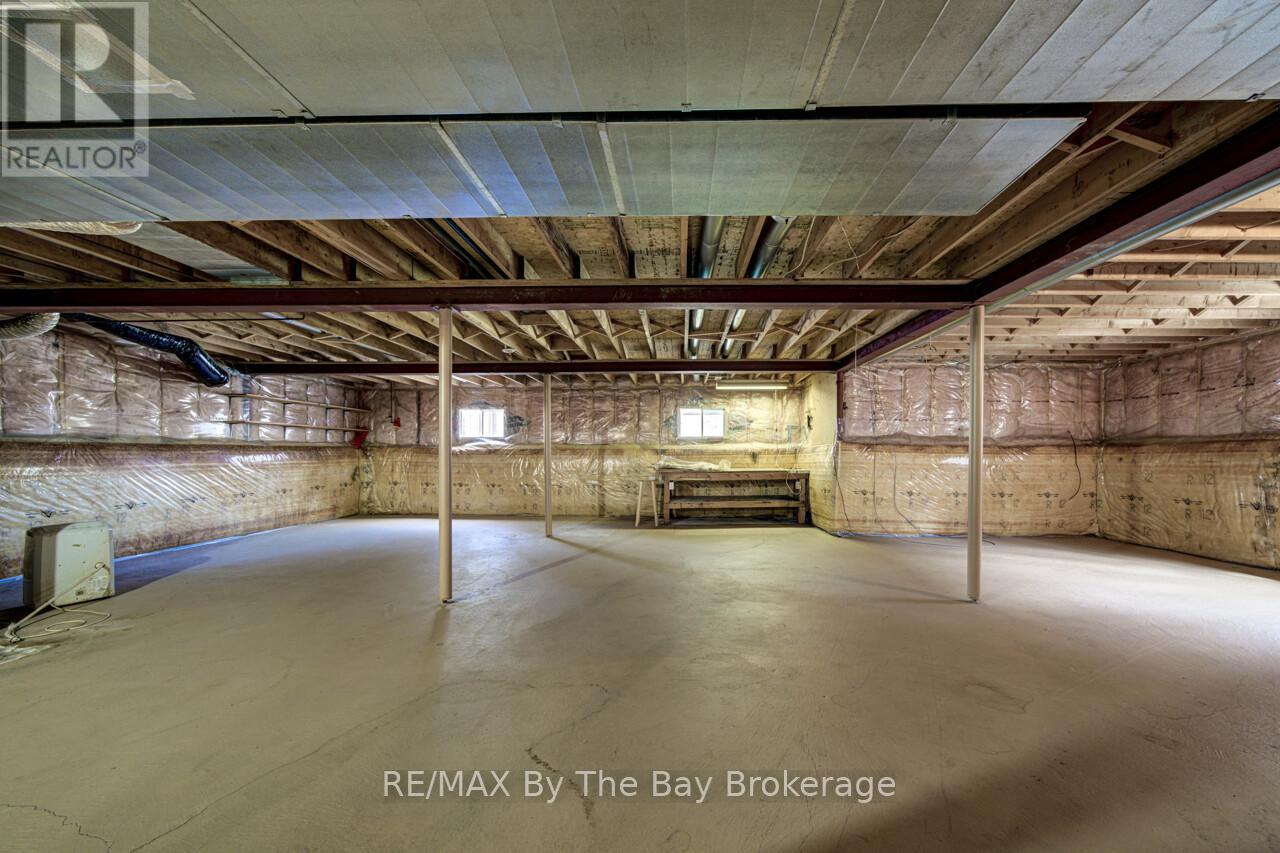 3 Evergreen Crescent, Wasaga Beach, Ontario  L9Z 1B6 - Photo 32 - S13021870