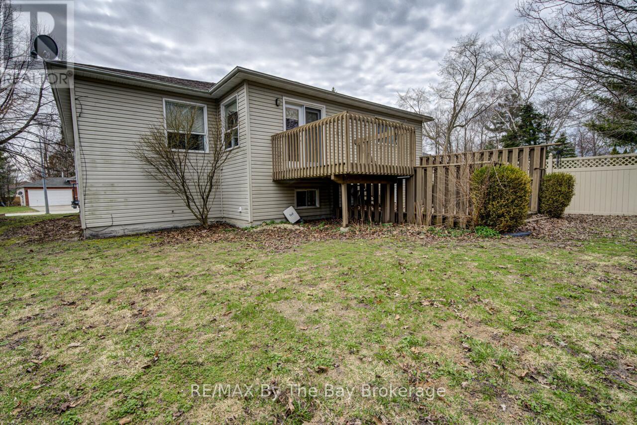 3 Evergreen Crescent, Wasaga Beach, Ontario  L9Z 1B6 - Photo 44 - S13021870