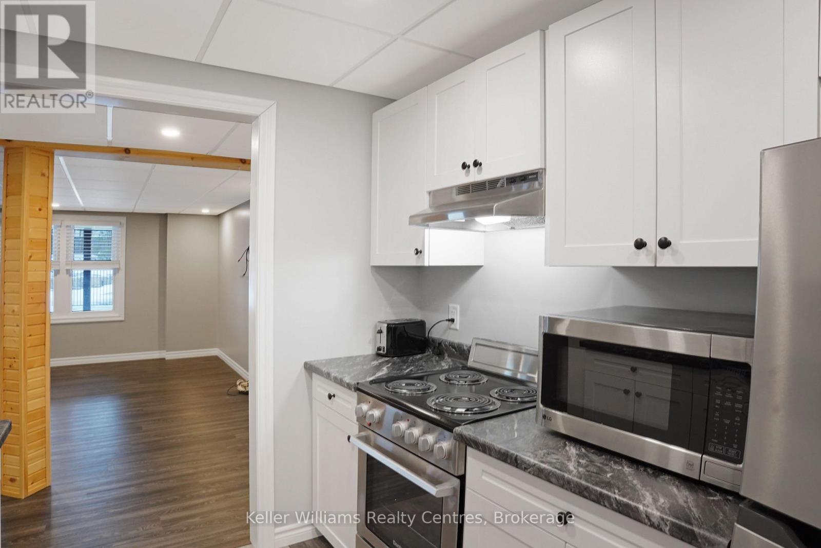 47 Bryant Street, South Bruce Peninsula, Ontario  N0H 2T0 - Photo 12 - X12912032