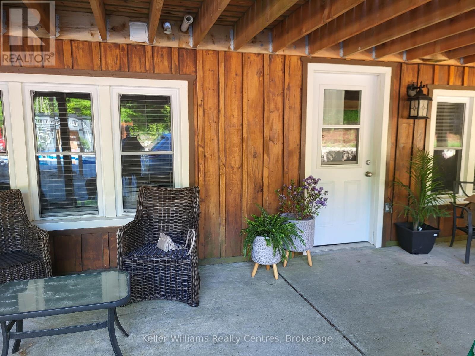 47 Bryant Street, South Bruce Peninsula, Ontario  N0H 2T0 - Photo 3 - X12912032