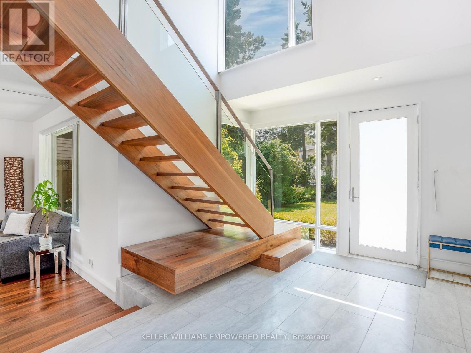 9 Fenwood Heights, Toronto, Ontario  M1M 2V6 - Photo 6 - E12765642