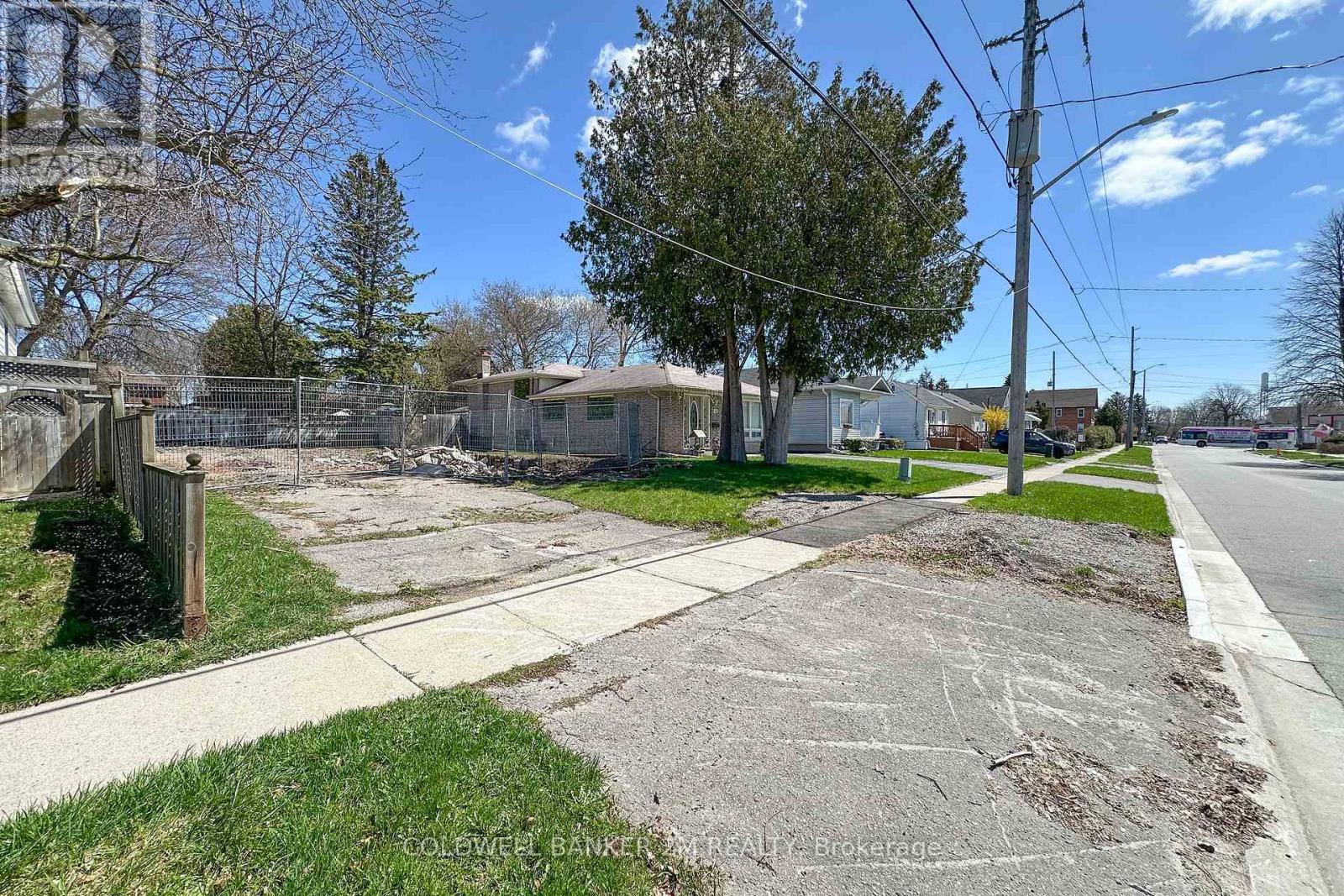 305 Oshawa Boulevard S, Oshawa, Ontario  L1H 5R9 - Photo 5 - E12605140