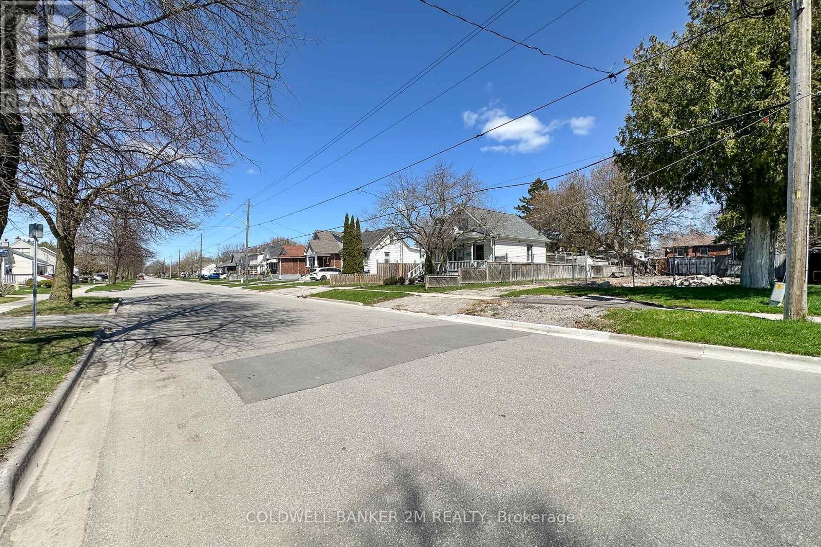 305 Oshawa Boulevard S, Oshawa, Ontario  L1H 5R9 - Photo 2 - E12605140